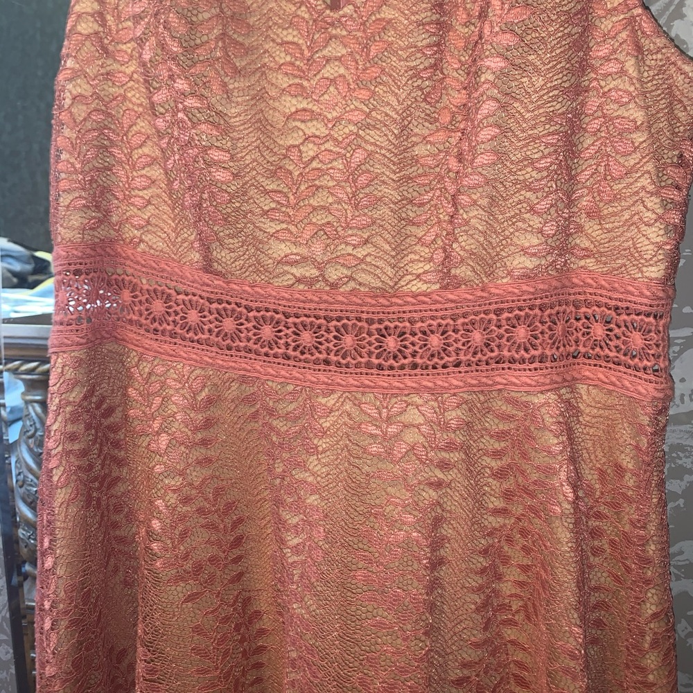 Dress - Picture 3 of 5